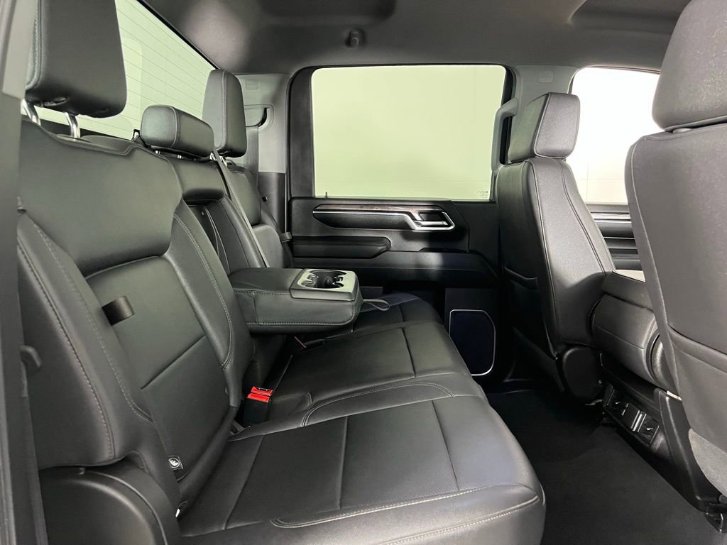 Used 2024 Chevrolet Silverado 2500 LTZ AWD/4WD image 29