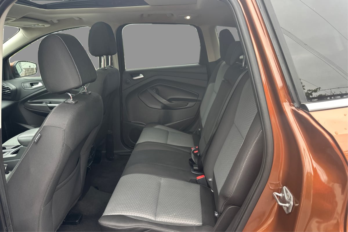 Used 2017 Ford Escape SE w/ Equipment Group 201A AWD/4WD image 11