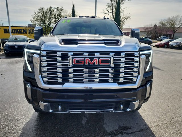 Used 2024 GMC Sierra 2500 Denali w/ Denali Reserve Package image 11