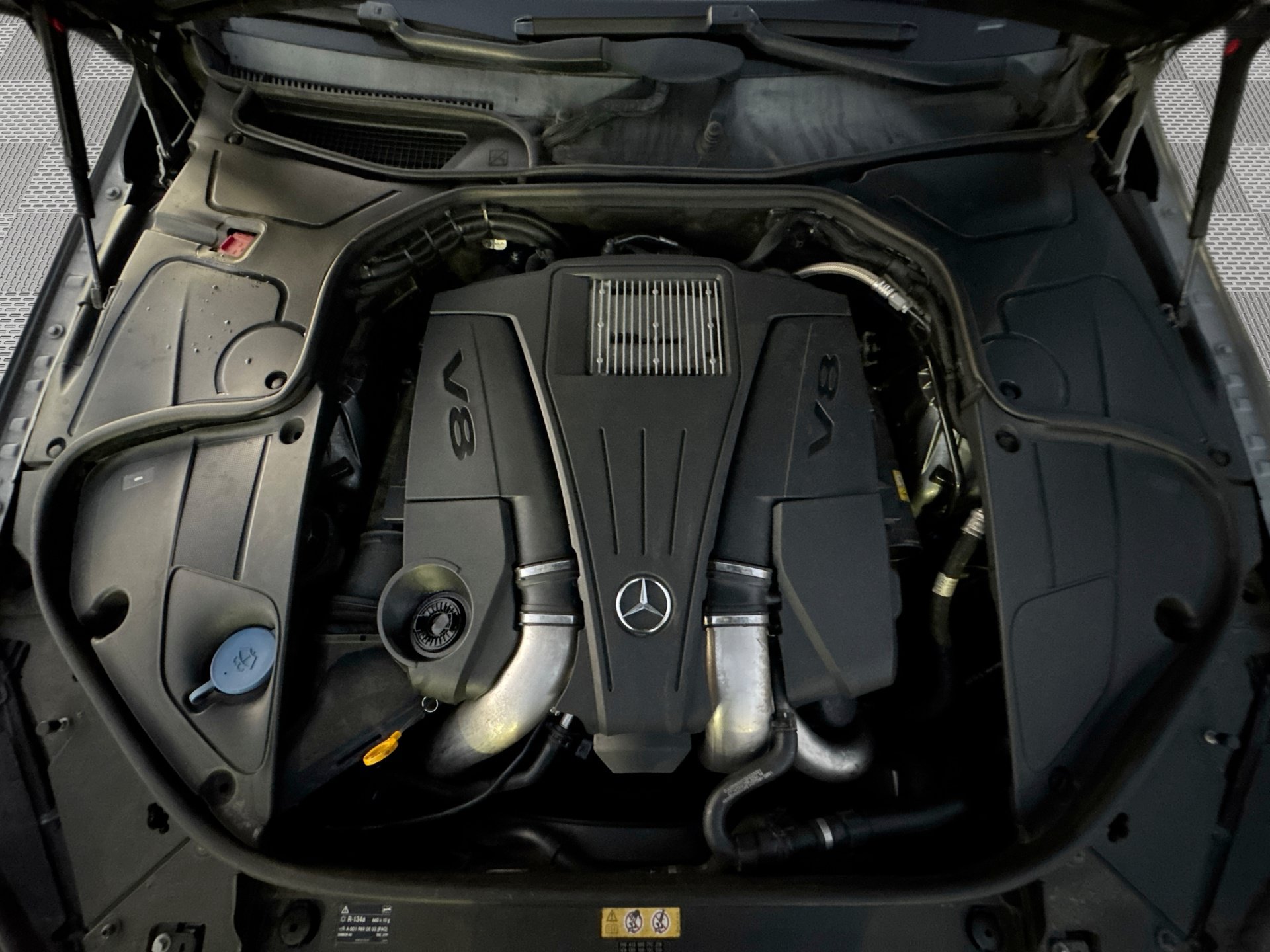 Used 2015 Mercedes-Benz S 550 Sedan w/ Premium 1 Package image 18