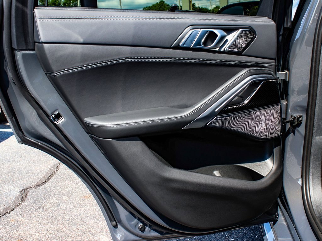 Used 2025 BMW X6 M Competition w/ Executive Package image 11