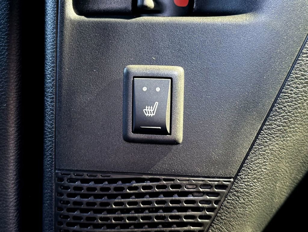 New 2026 Chrysler Pacifica Limited w/ Uconnect Theater Family Group image 35