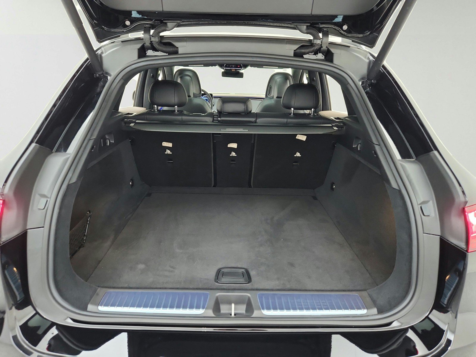 New 2026 Mercedes-Benz EQE 320 4MATIC SUV image 28