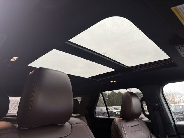 Used 2021 Ford Explorer Platinum w/ Equipment Group 601A image 5