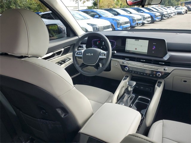 New 2025 Kia Telluride S image 13