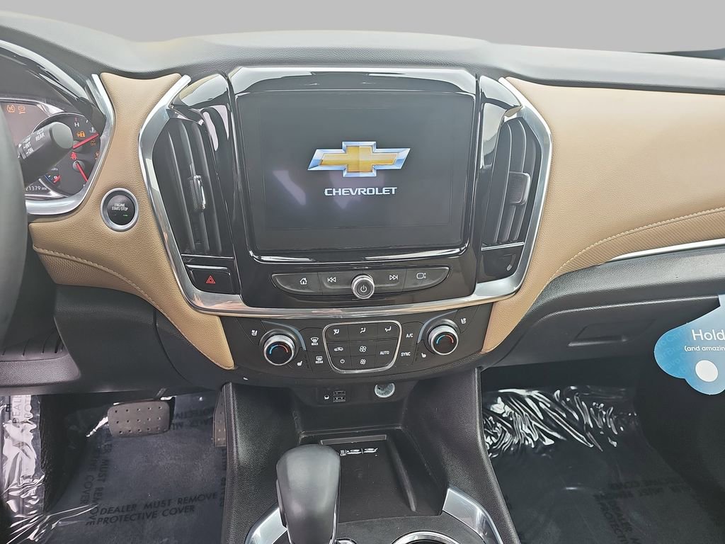 Used 2023 Chevrolet Traverse Premier AWD/4WD image 26