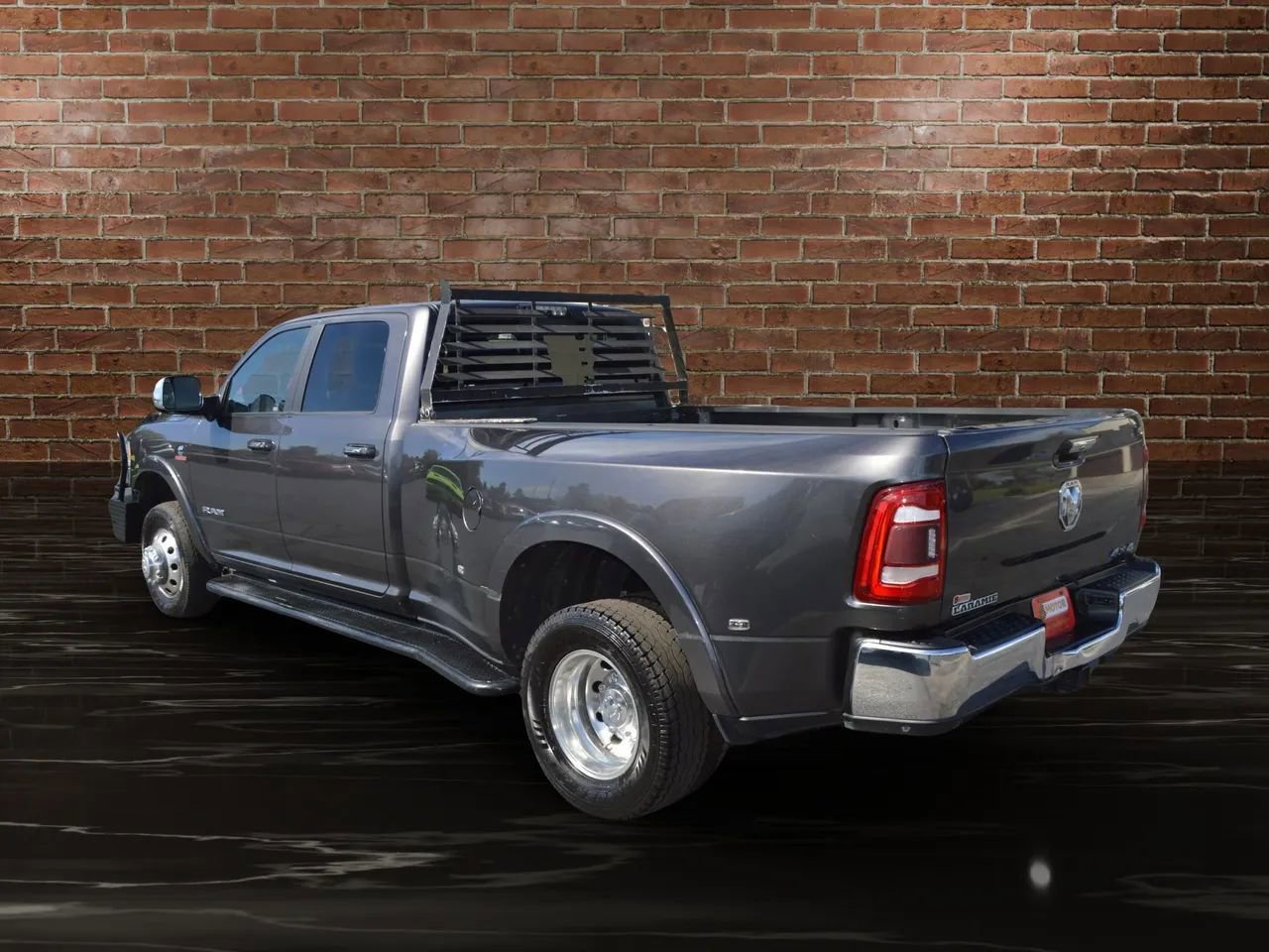 Used 2019 RAM 3500 Laramie image 3