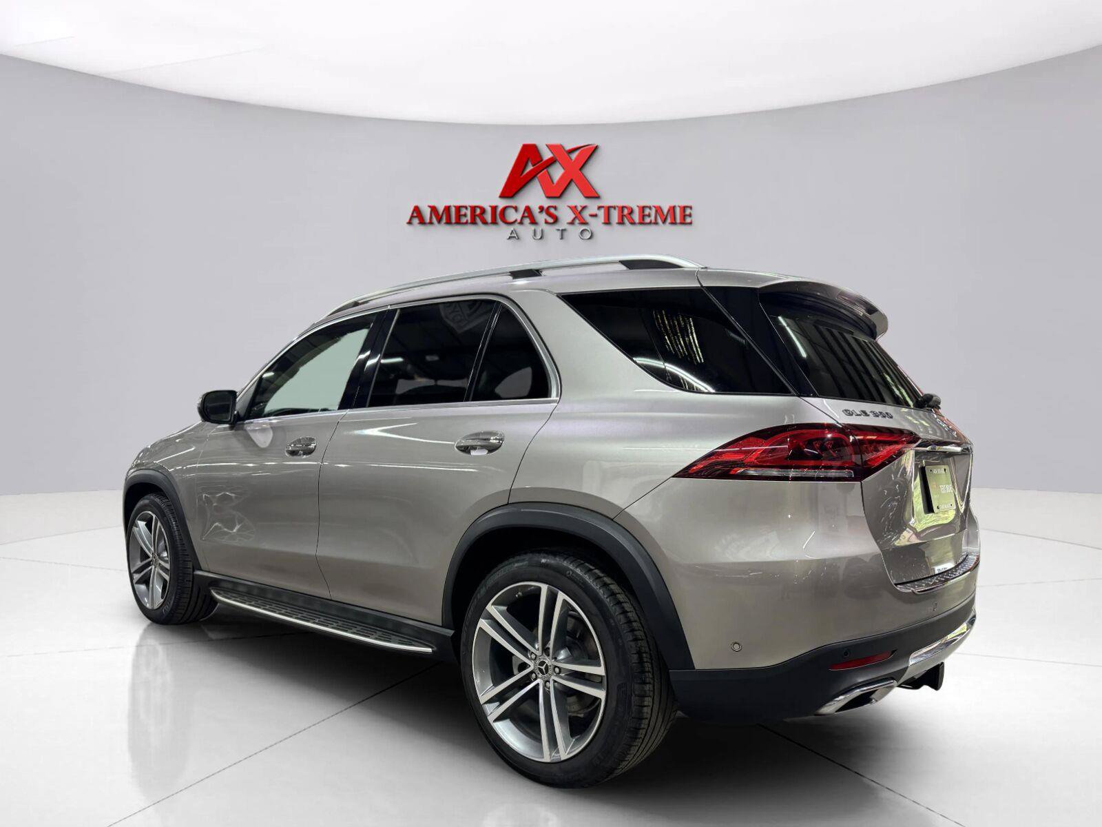 Used 2021 Mercedes-Benz GLE 350 image 4