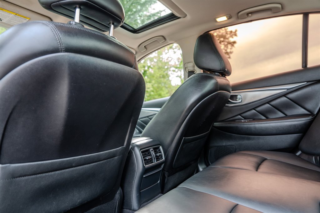 Used 2015 INFINITI Q50 Premium w/ Navigation Package AWD/4WD image 30