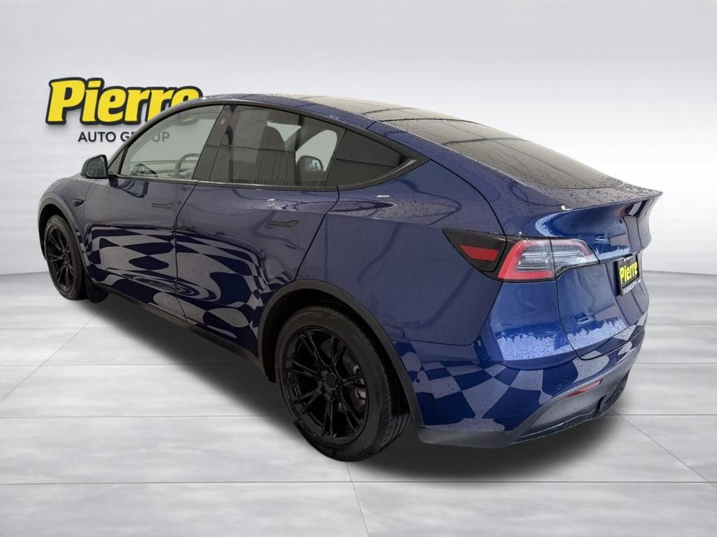 Used 2021 Tesla Model Y 2WD image 2