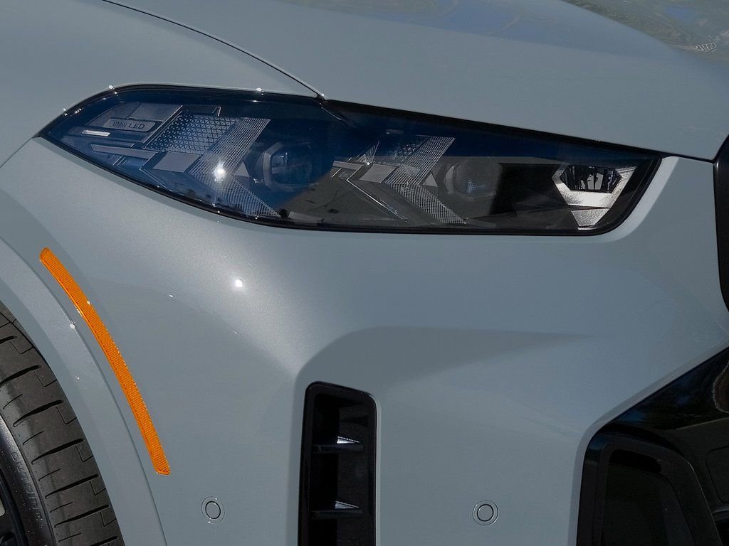 New 2026 BMW X5 M60i image 8