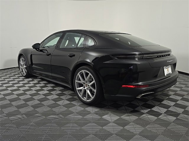 Certified 2025 Porsche Panamera 4 image 3