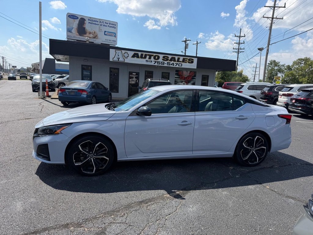 Used 2024 Nissan Altima 2.5 SR