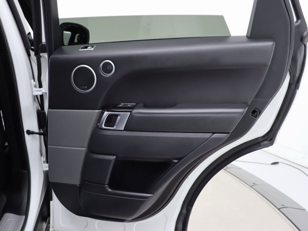 Used 2018 Land Rover Range Rover Sport HSE Dynamic image 38