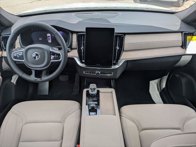 New 2026 Volvo XC90 B6 Plus w/ Protection Package AWD/4WD image 11