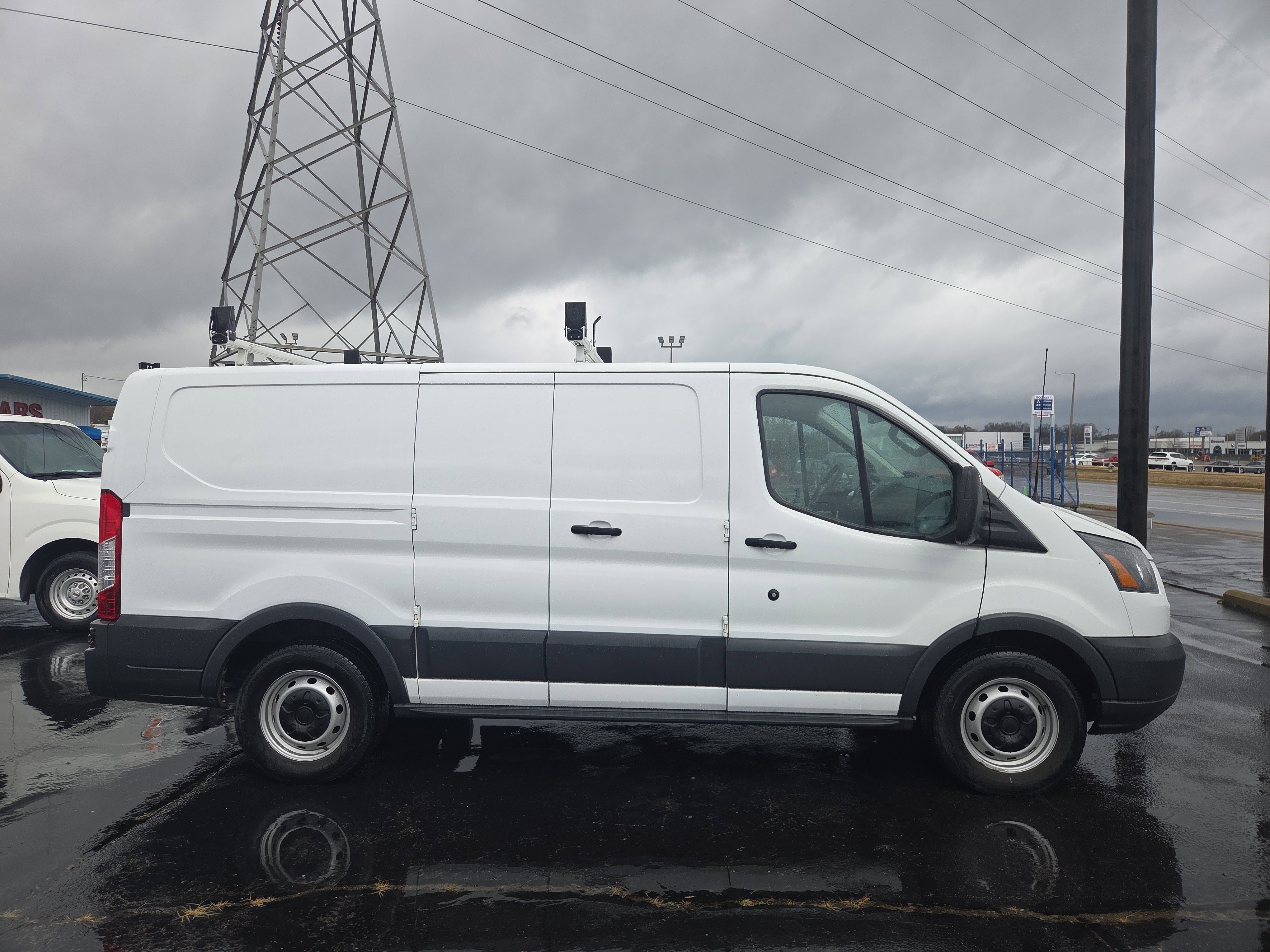 Used 2018 Ford Transit 150 130 Low Roof image 6