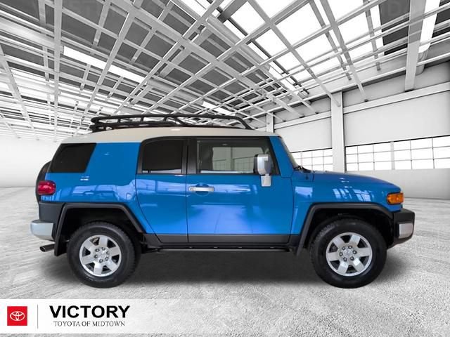 Used 2007 Toyota FJ Cruiser 4WD w/ Upgrade Pkg 2 image 2