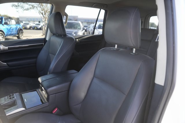 Used 2014 Lexus GX 460 image 10