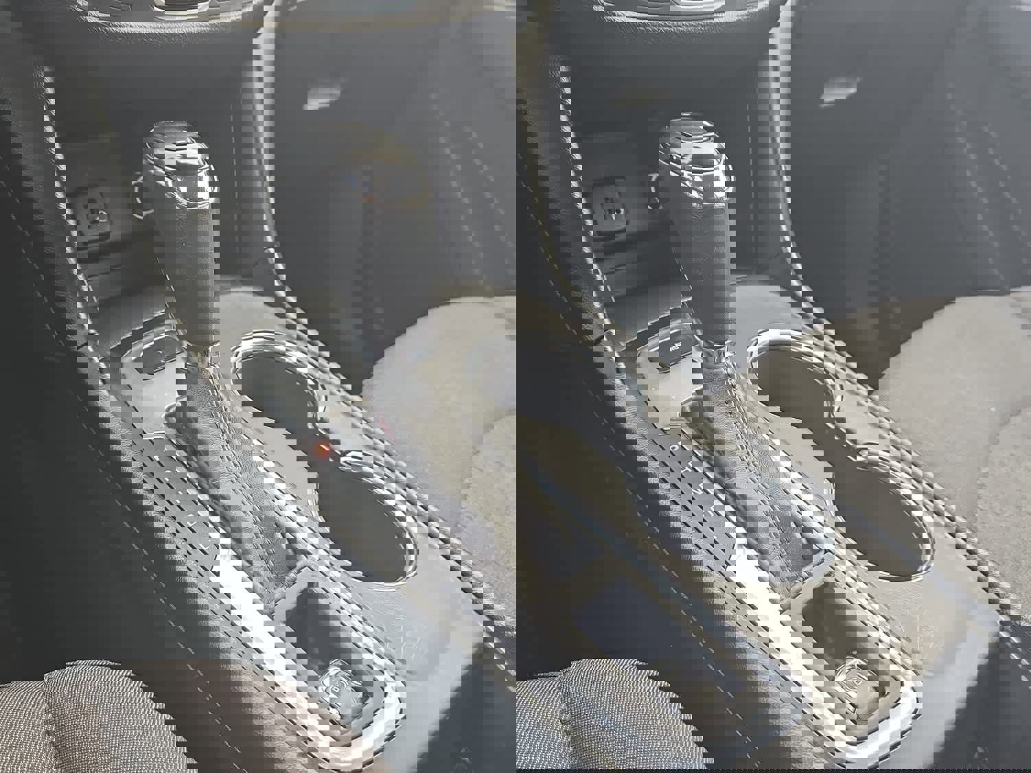 Used 2018 Chevrolet Equinox LT image 31