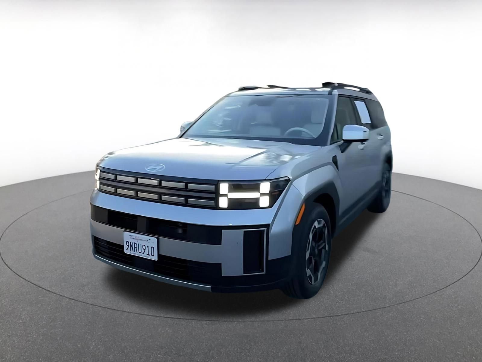 Used 2025 Hyundai Santa Fe SEL image 7