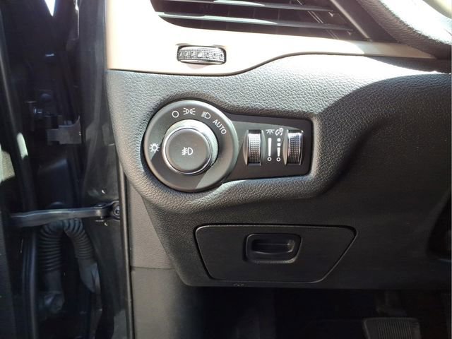 Used 2016 Jeep Cherokee Latitude image 14