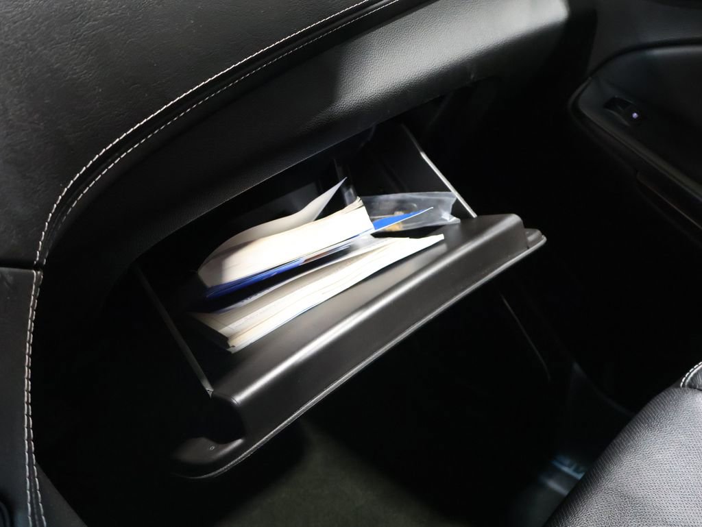 Used 2016 GMC Yukon SLT image 37