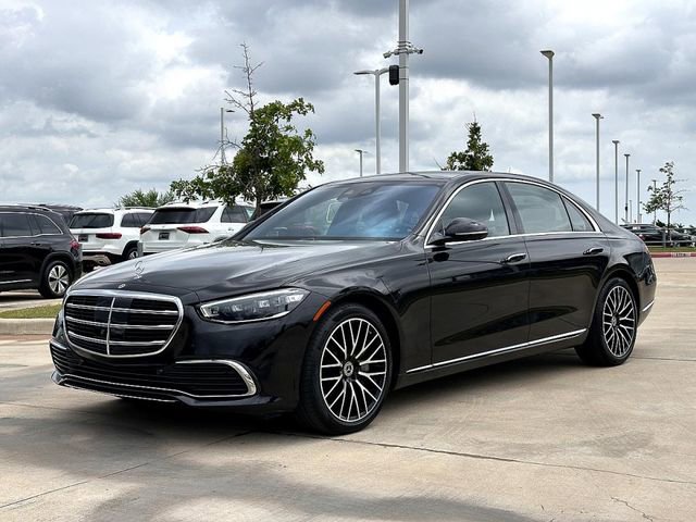 Certified 2025 Mercedes-Benz S 580 4MATIC Sedan image 4