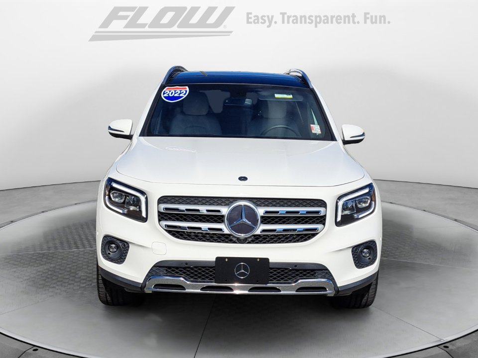 Used 2022 Mercedes-Benz GLB 250 4MATIC image 2