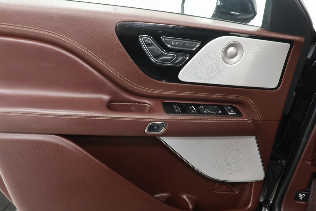 Used 2023 Lincoln Aviator Black Label image 22