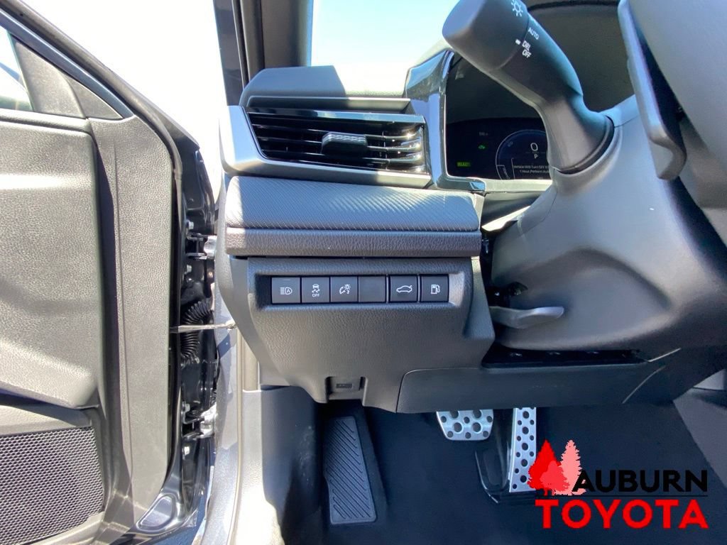 New 2026 Toyota Camry SE w/ Convenience Package FWD image 30