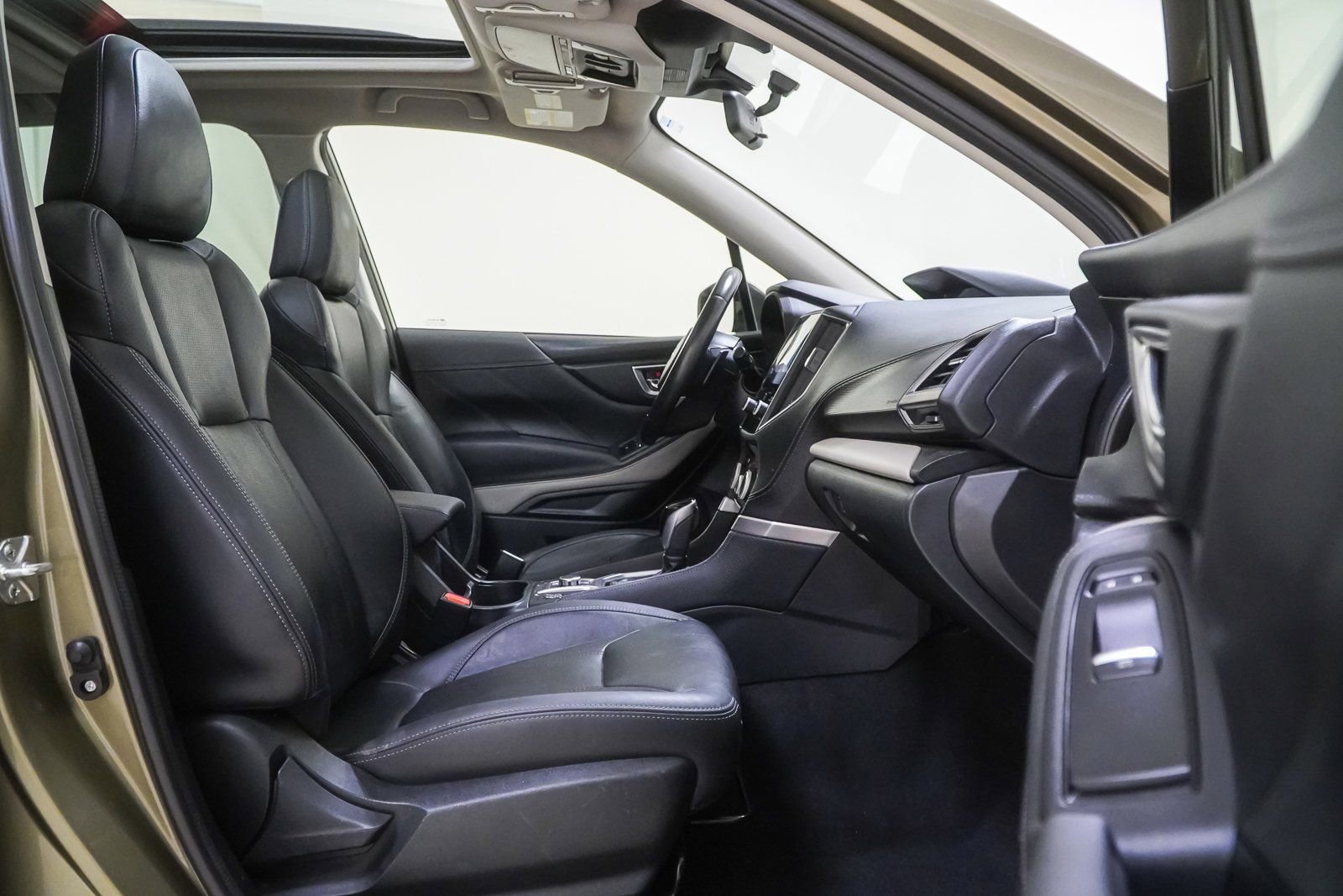 Used 2023 Subaru Forester Limited AWD/4WD image 38
