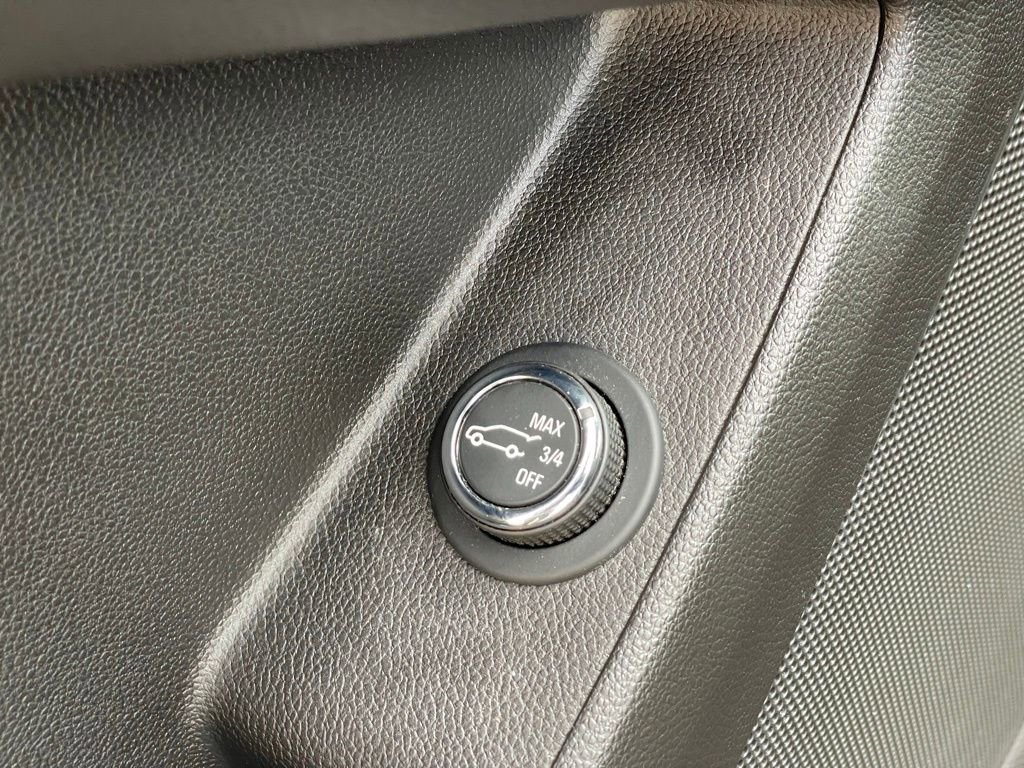 Used 2019 Chevrolet Traverse LT w/ LPO, Cargo Package image 14