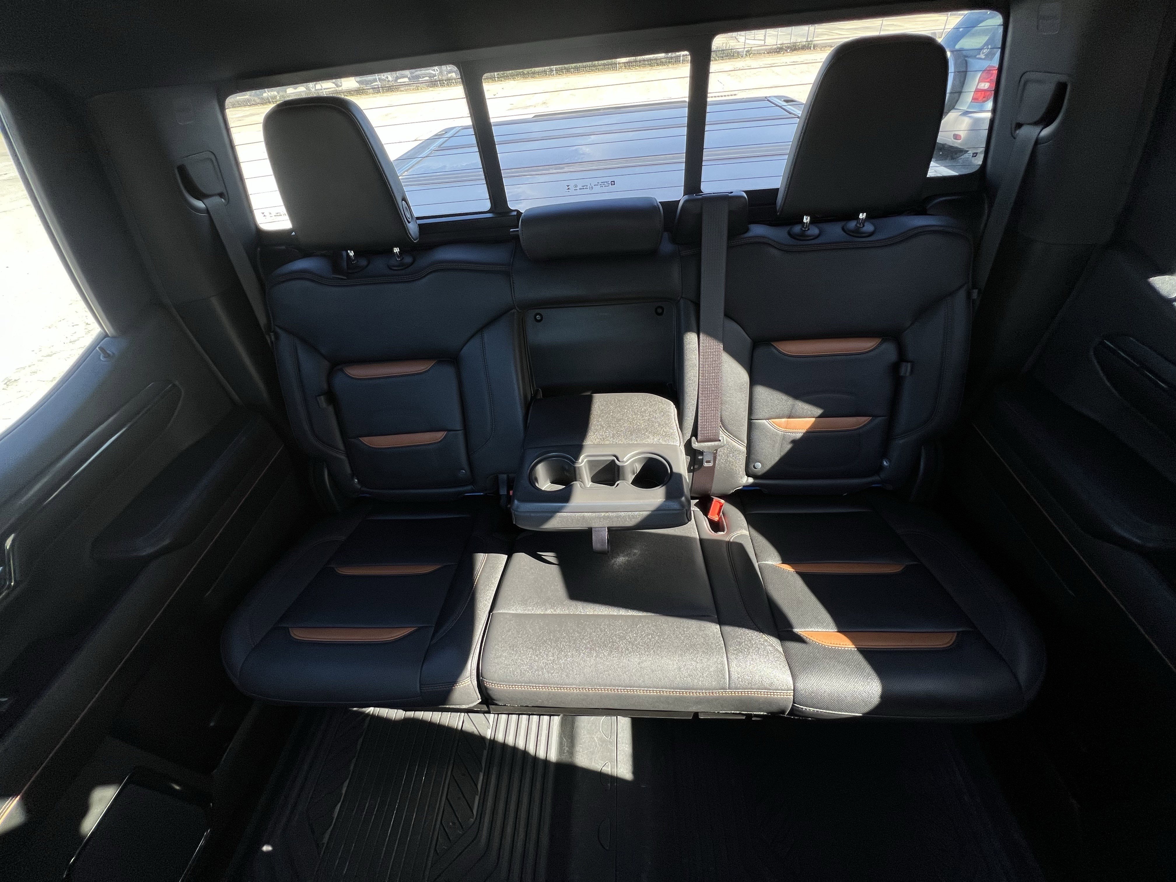 Used 2024 GMC Sierra 1500 AT4 w/ Technology Package image 25