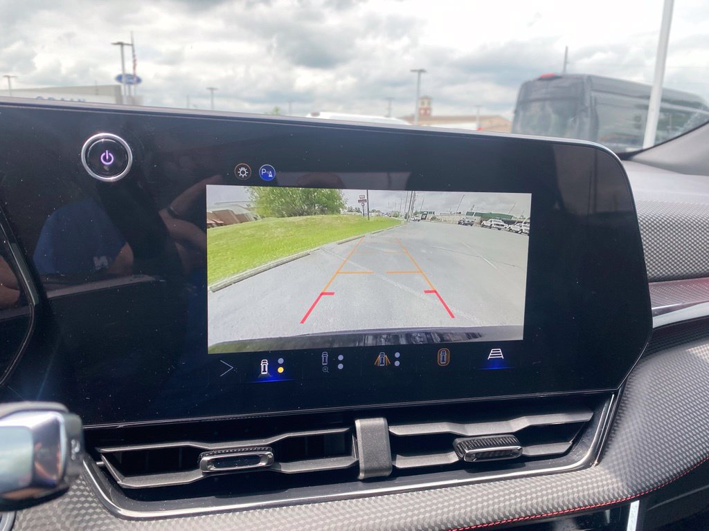 Used 2025 Chevrolet Equinox RS w/ Safety and Technology Package FWD image 20
