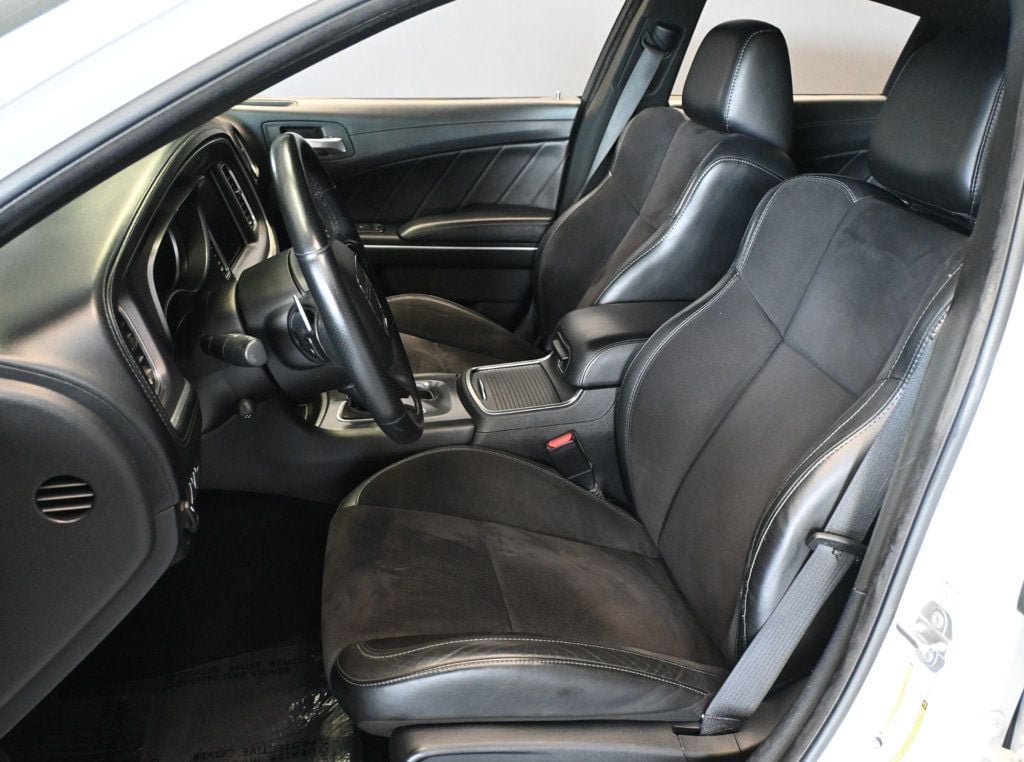 Used 2019 Dodge Charger R/T w/ Plus Group RWD image 15