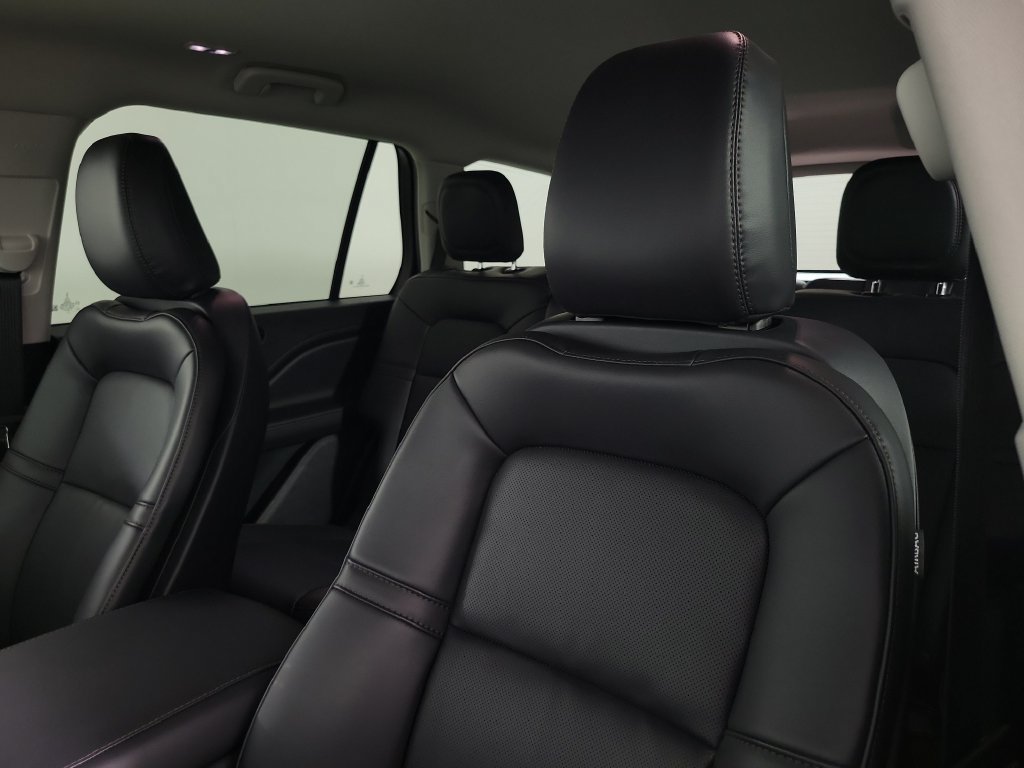 New 2026 Lincoln Aviator 2WD image 18