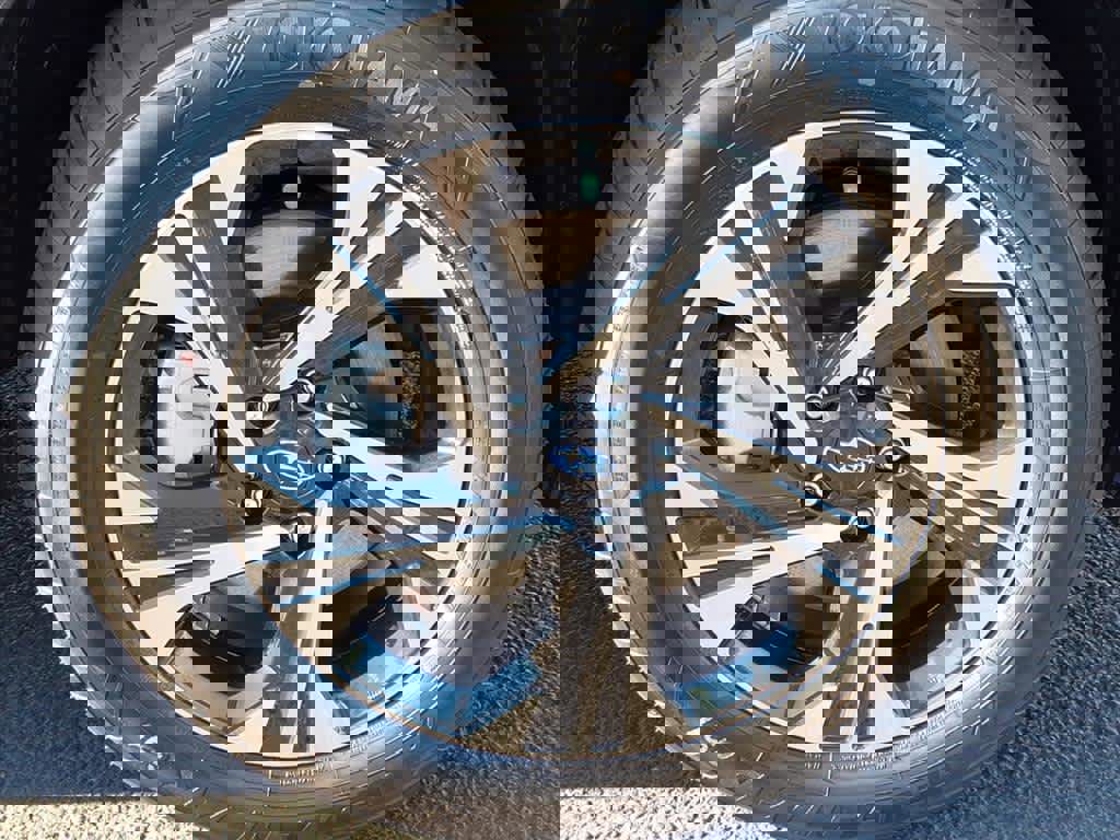 Certified 2025 Subaru Crosstrek 2.0i Premium image 9