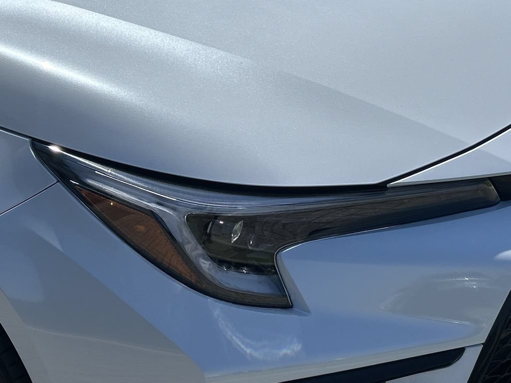 Used 2026 Toyota Corolla SE w/ SE Package FWD image 9