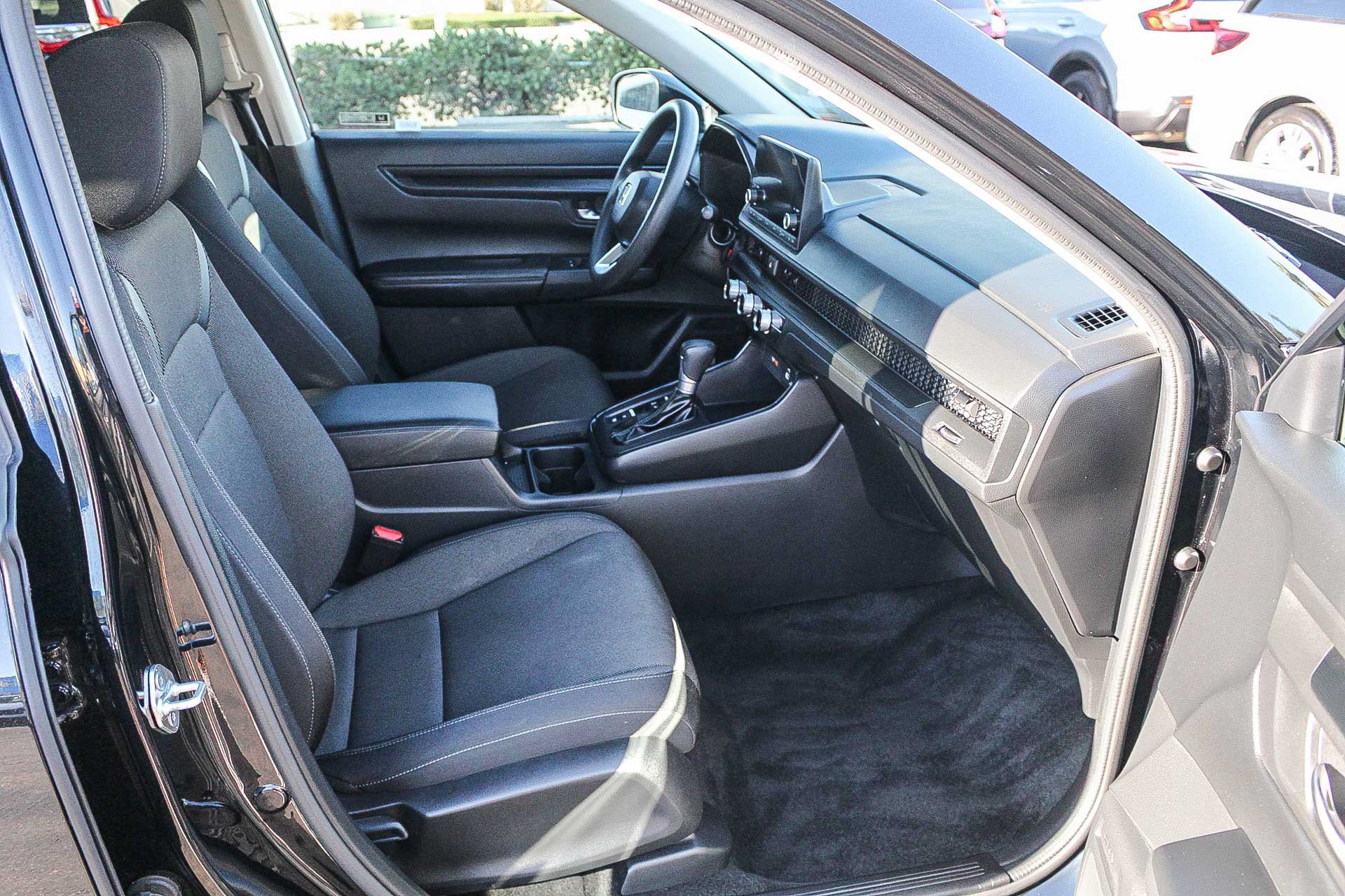 Certified 2025 Honda CR-V LX image 7