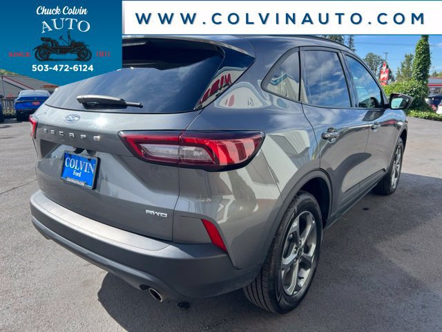 Used 2025 Ford Escape ST-Line Select AWD/4WD image 7