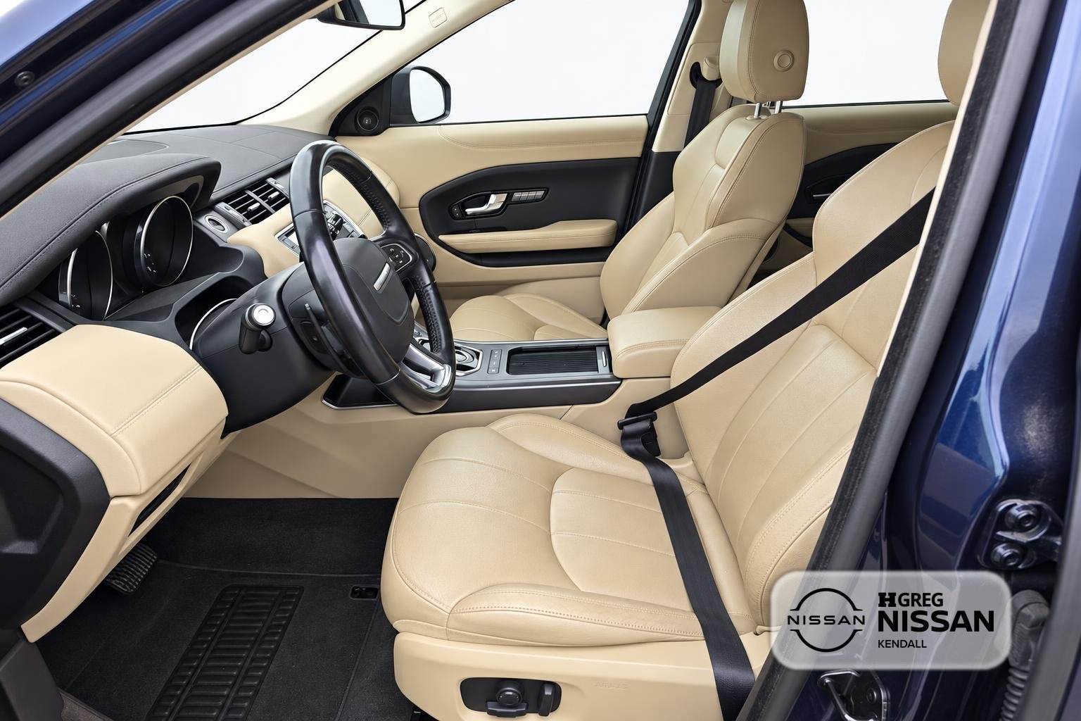 Used 2019 Land Rover Range Rover Evoque SE AWD/4WD image 7