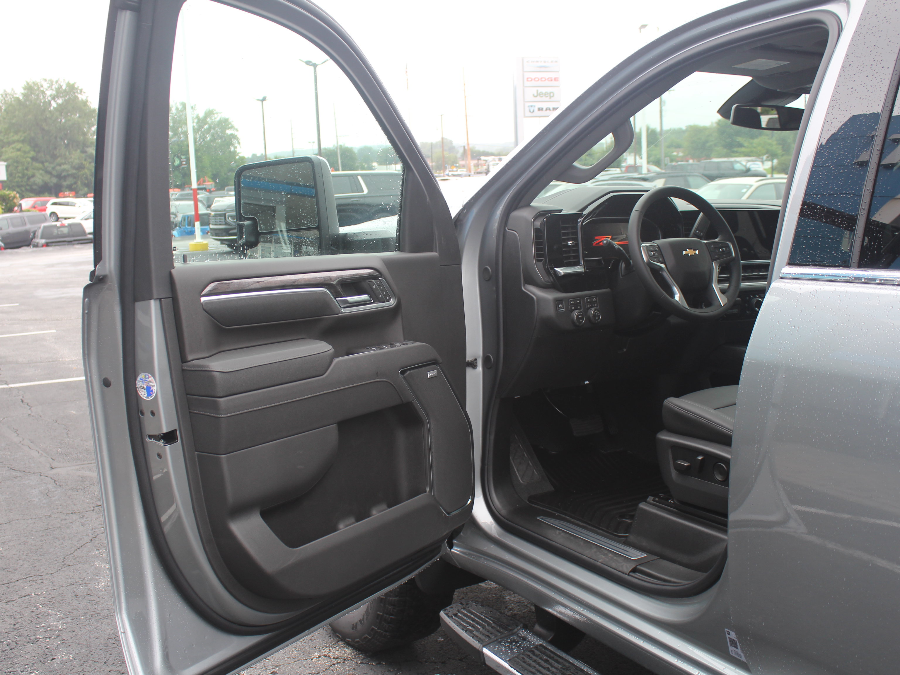 New 2026 Chevrolet Silverado 2500 LTZ w/ LTZ Convenience Package AWD/4WD image 8
