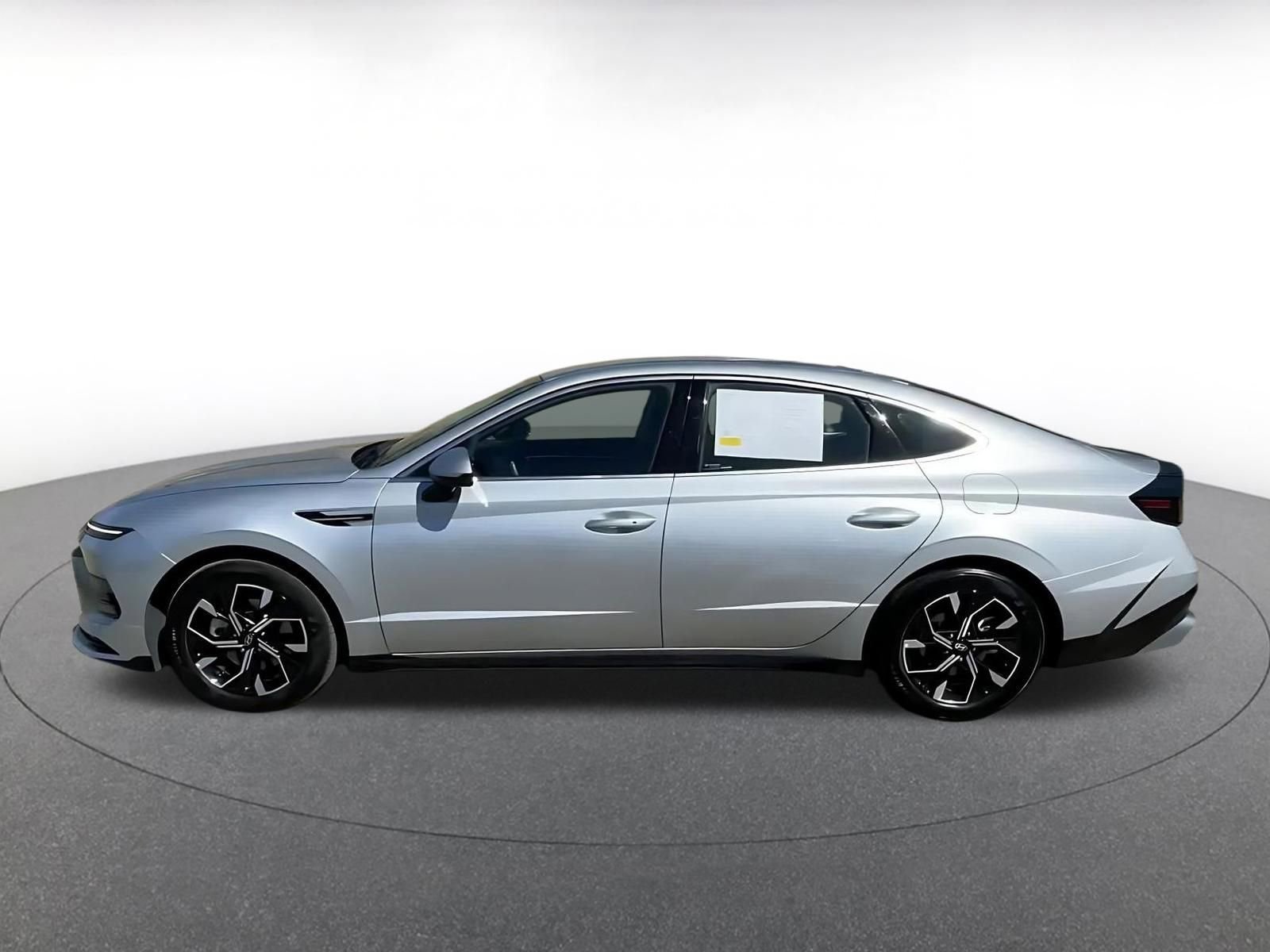 Used 2025 Hyundai Sonata SEL image 9