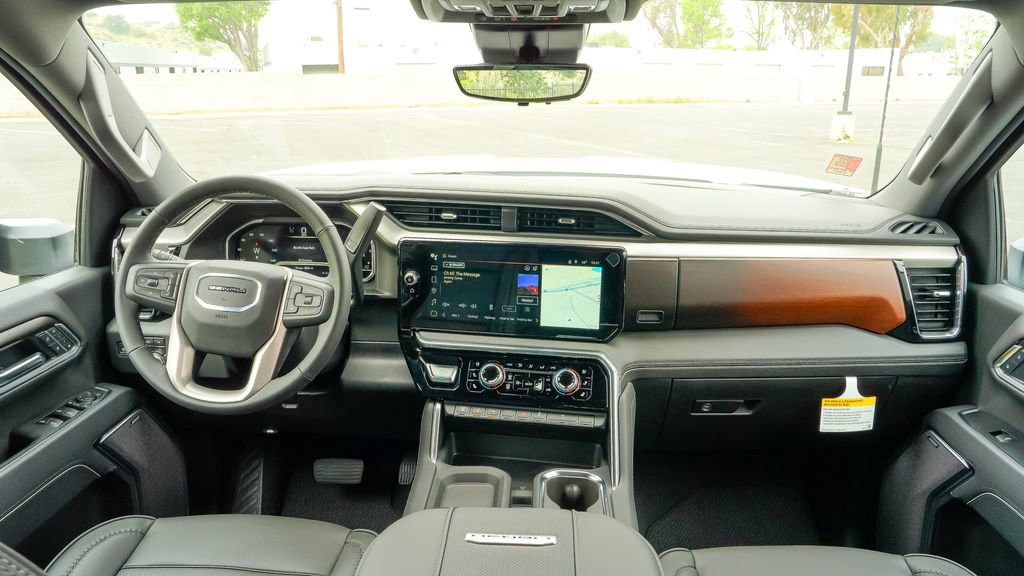 New 2026 GMC Sierra 2500 Denali w/ Denali Reserve Package image 13