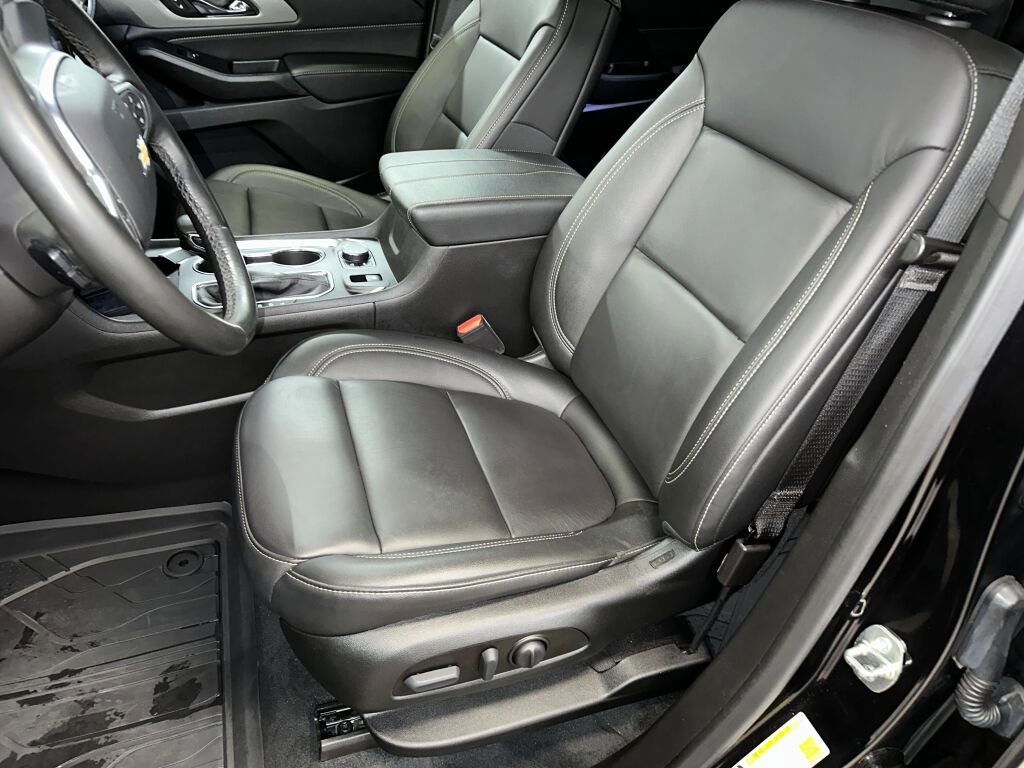 Certified 2023 Chevrolet Traverse LT w/ LPO, Floor Liner Package image 5