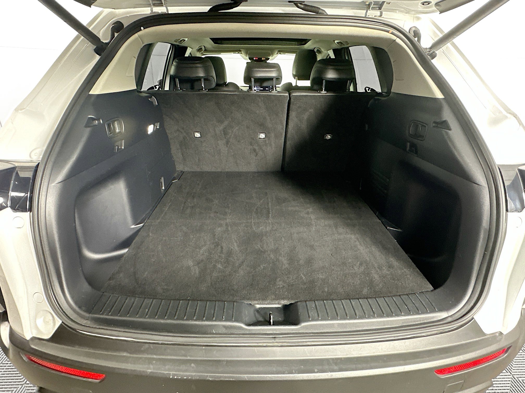 Used 2025 MAZDA CX-50 AWD 2.5 S w/ Premium Plus Pkg image 28