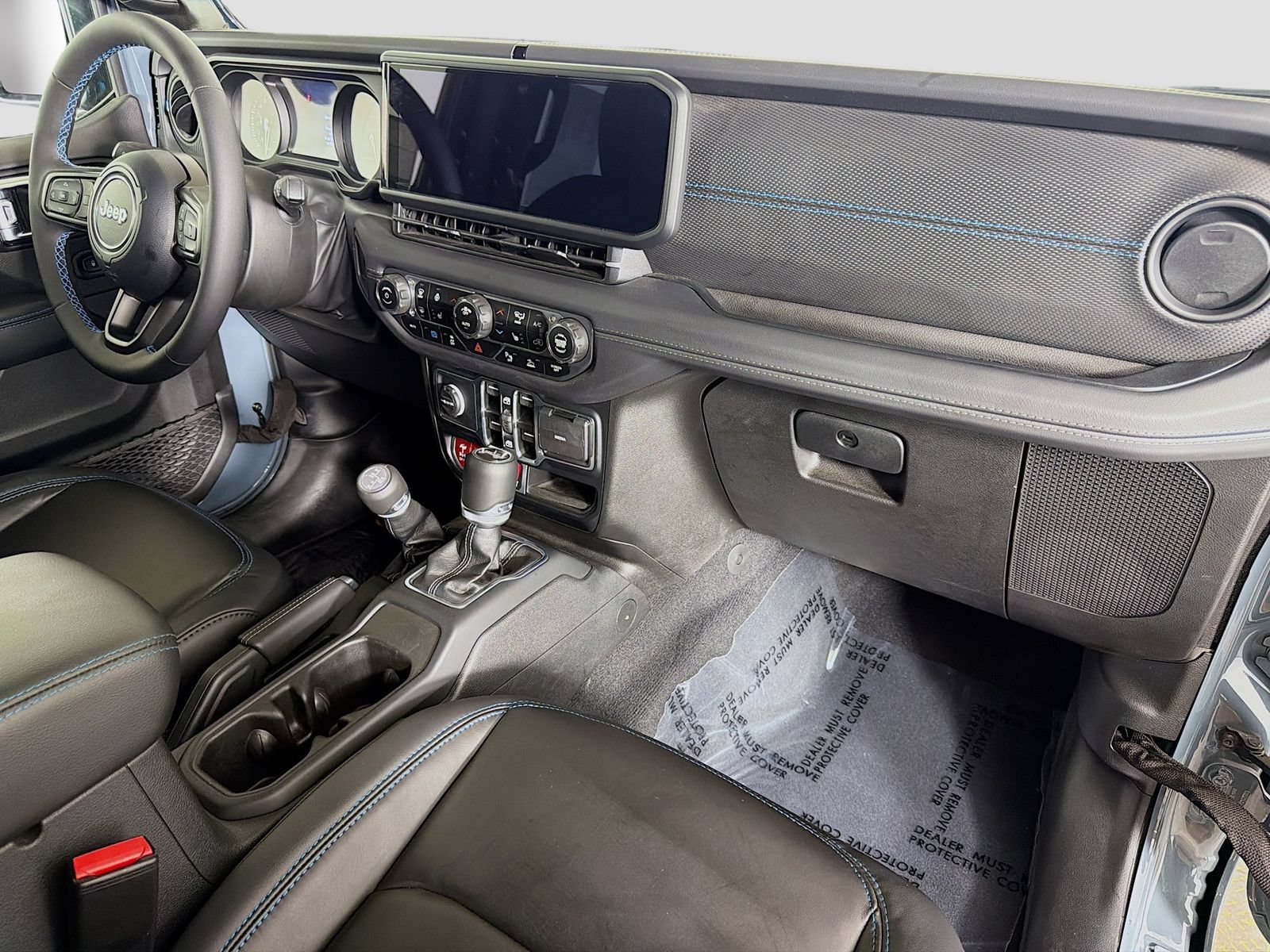 Used 2025 Jeep Wrangler Unlimited Rubicon 4xe AWD/4WD image 33