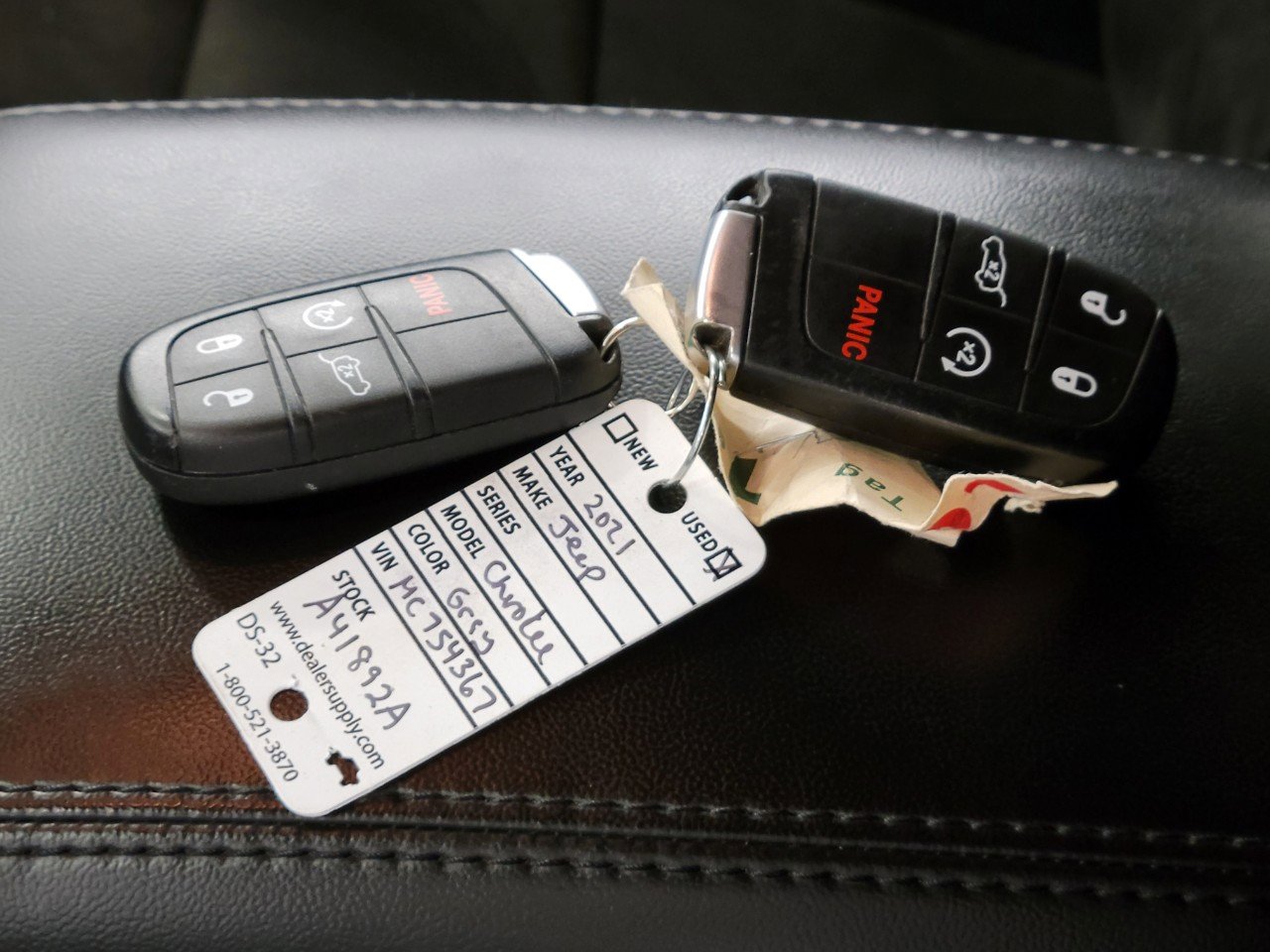 Used 2021 Jeep Grand Cherokee Laredo X AWD/4WD image 25