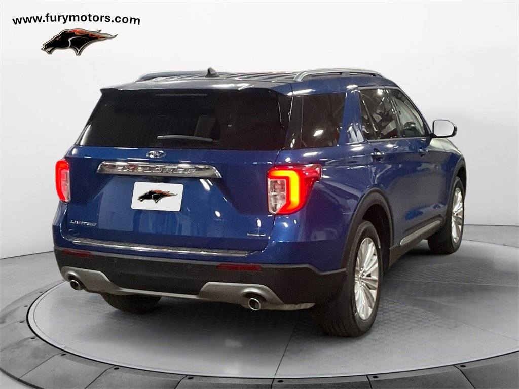 Used 2023 Ford Explorer Limited image 3