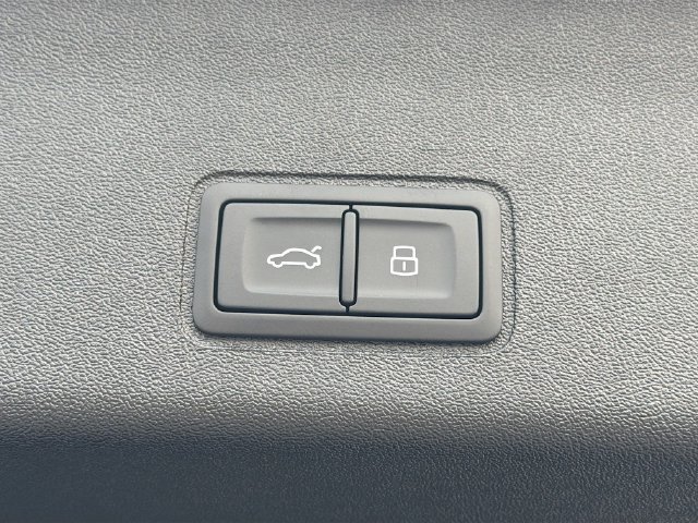 New 2026 Audi Q3 quattro 2.0T AWD/4WD image 12